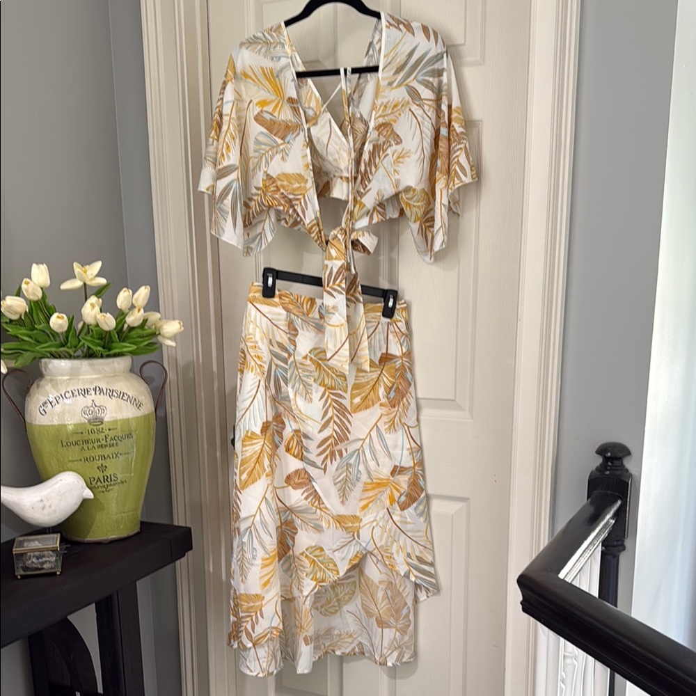 Tropical Leaf Print Two-Piece Set